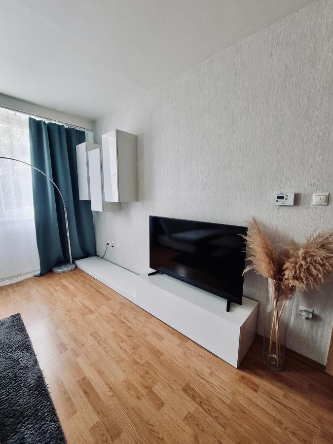 Apartment Banska - City Centre & Private Parking Банска-Бистрица Экстерьер фото